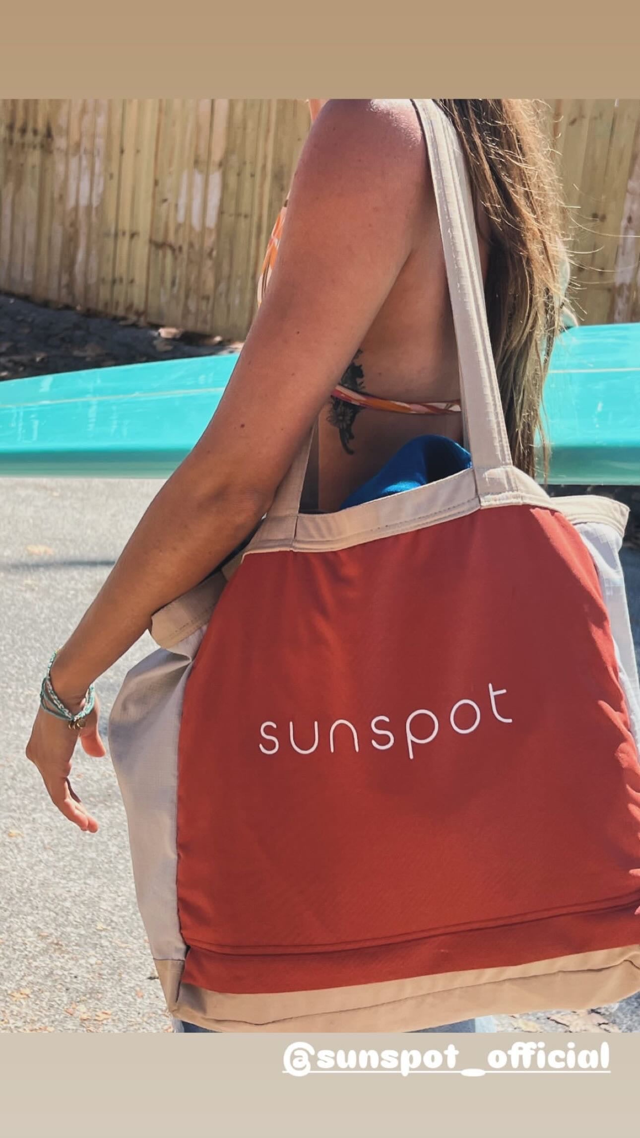 Premium Beach Tote with Pull-out Blanket